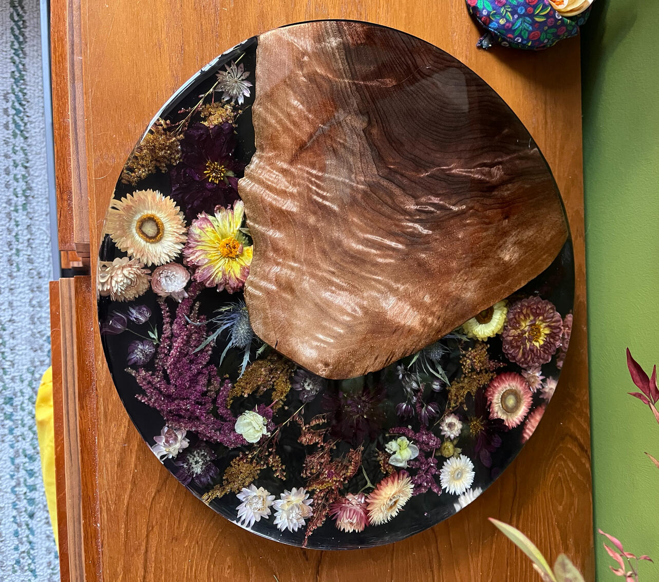 Floral resin lazy susan Floral resin lazy susan